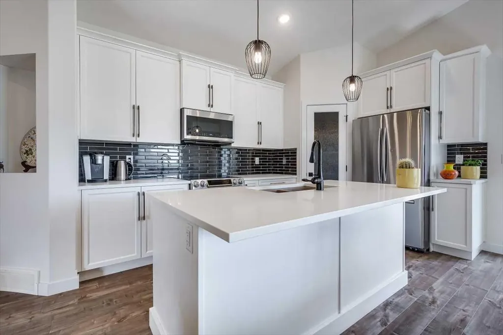 73 Longmire Close Red Deer AB T4R 0T1