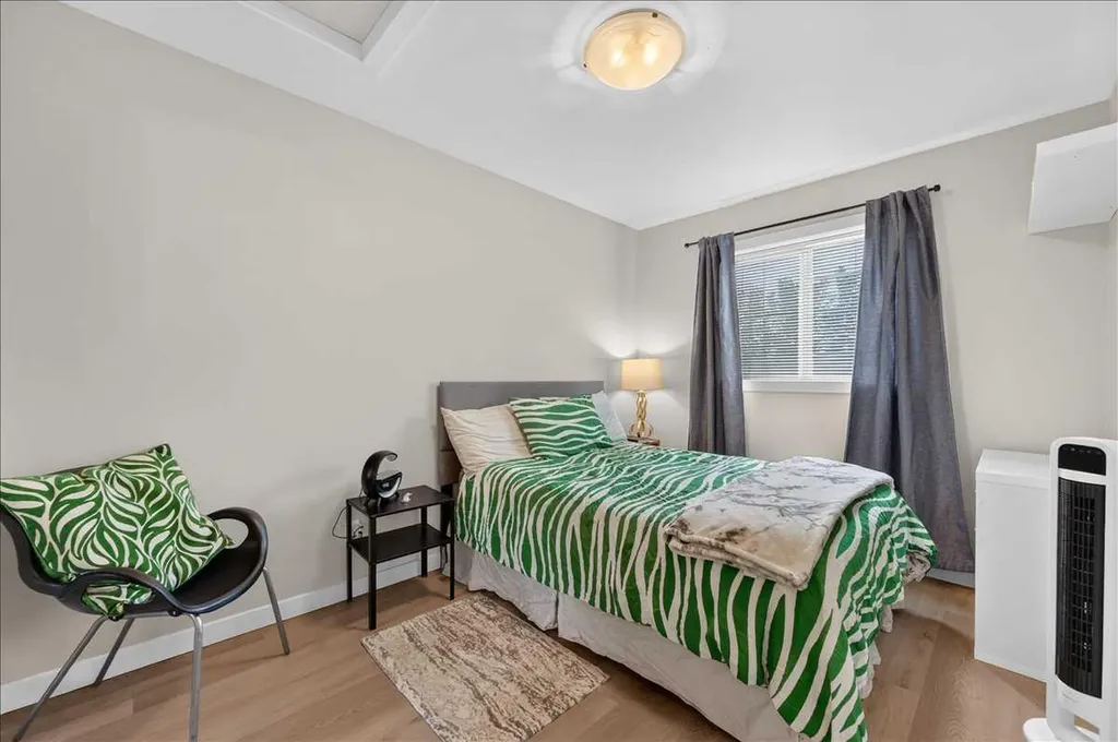 33 Stonegate Drive NW Airdrie AB T4B 2V9