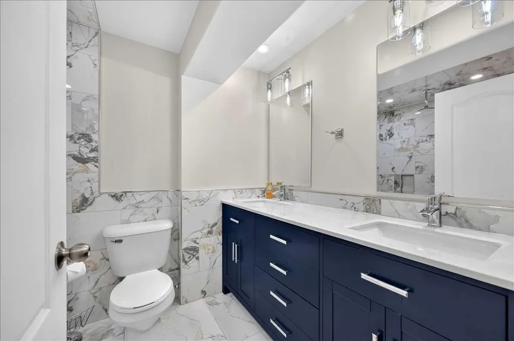 33 Stonegate Drive NW Airdrie AB T4B 2V9