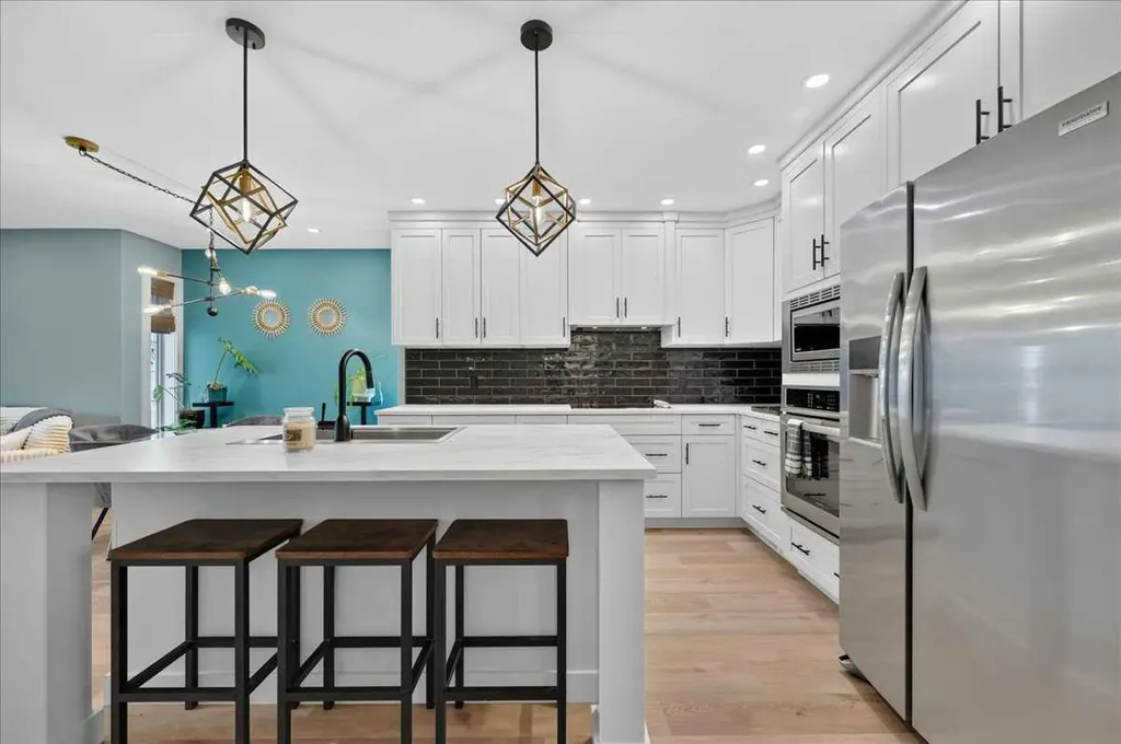 33 Stonegate Drive NW Airdrie AB T4B 2V9
