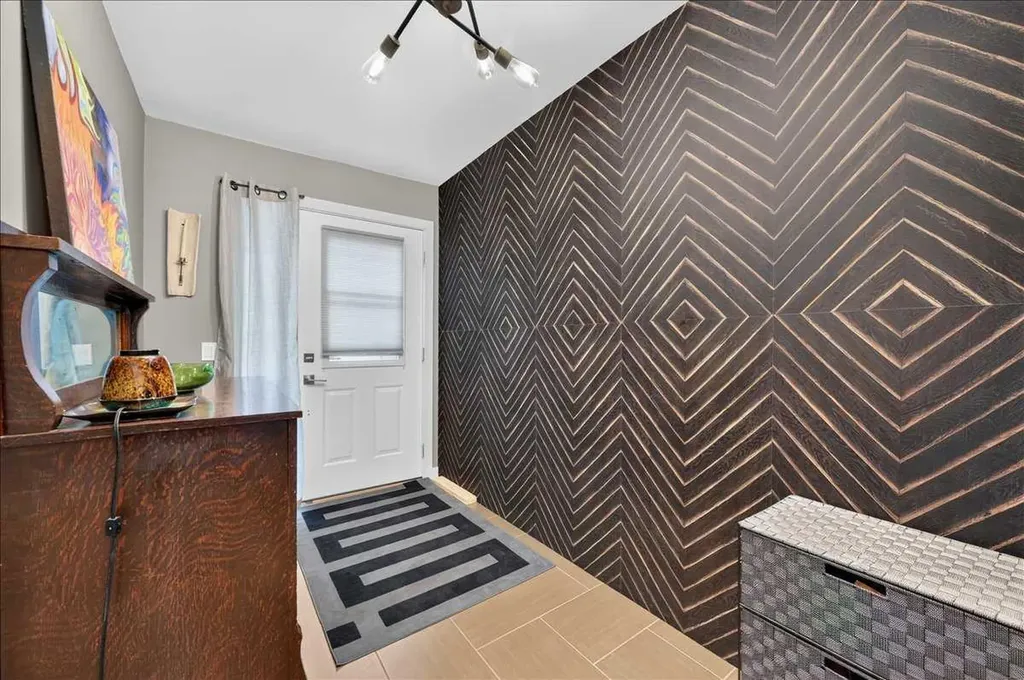 33 Stonegate Drive NW Airdrie AB T4B 2V9