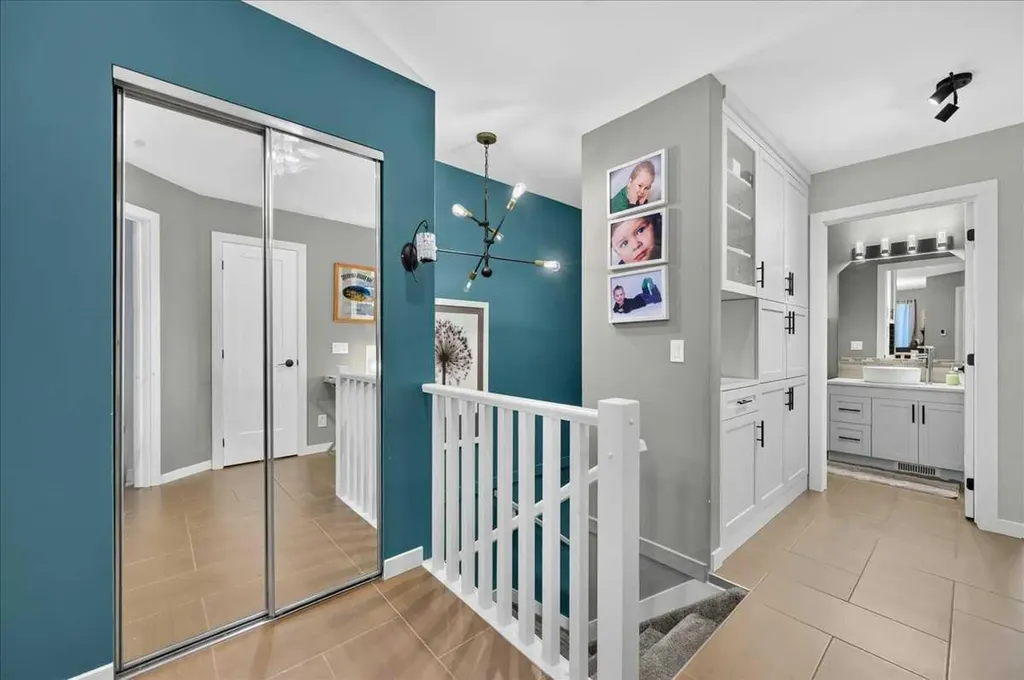 33 Stonegate Drive NW Airdrie AB T4B 2V9