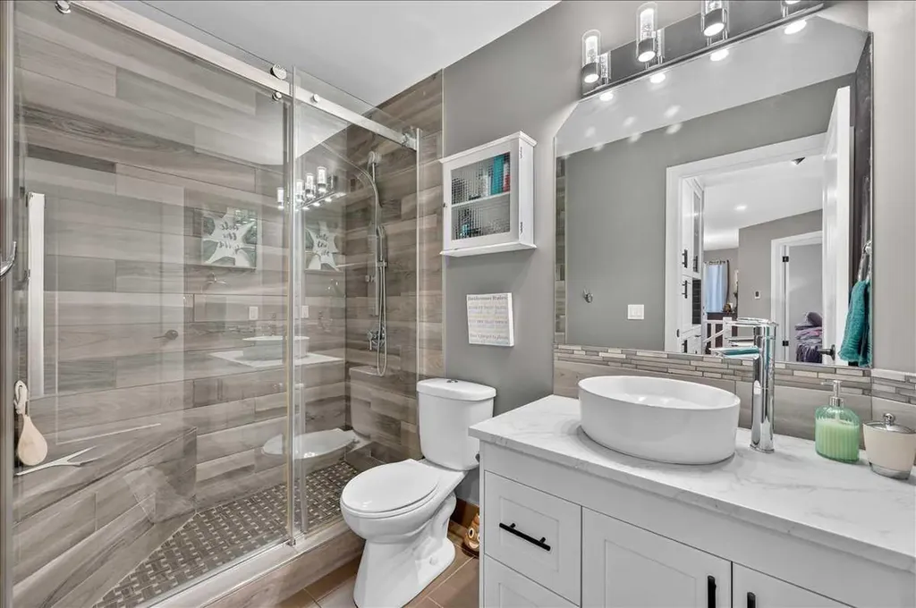 33 Stonegate Drive NW Airdrie AB T4B 2V9