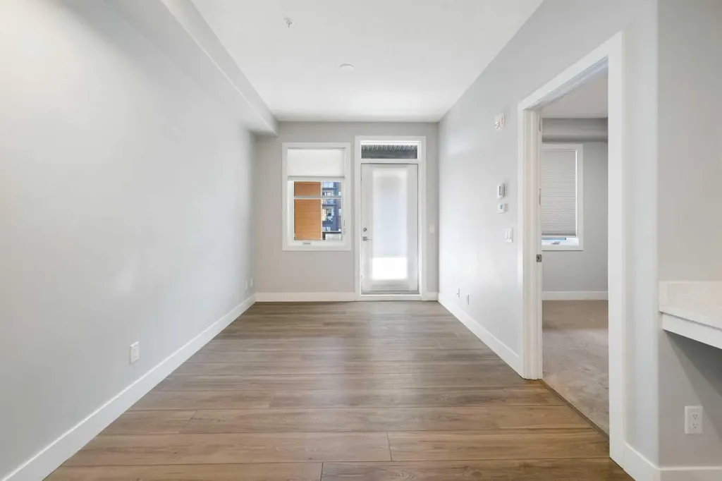 8355 19 Avenue SW Calgary AB T3H6G3