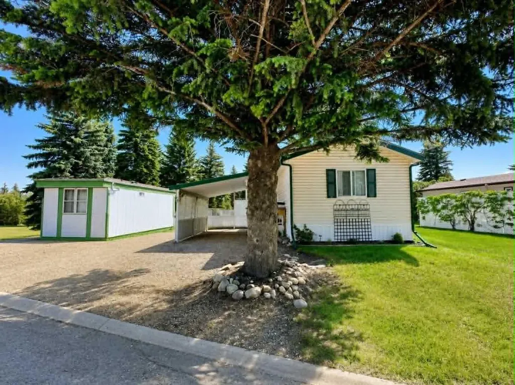 6205 54 Street Ponoka AB T4J1M5
