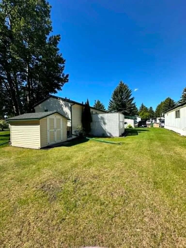 6205 54 Street Ponoka AB T4J1M5