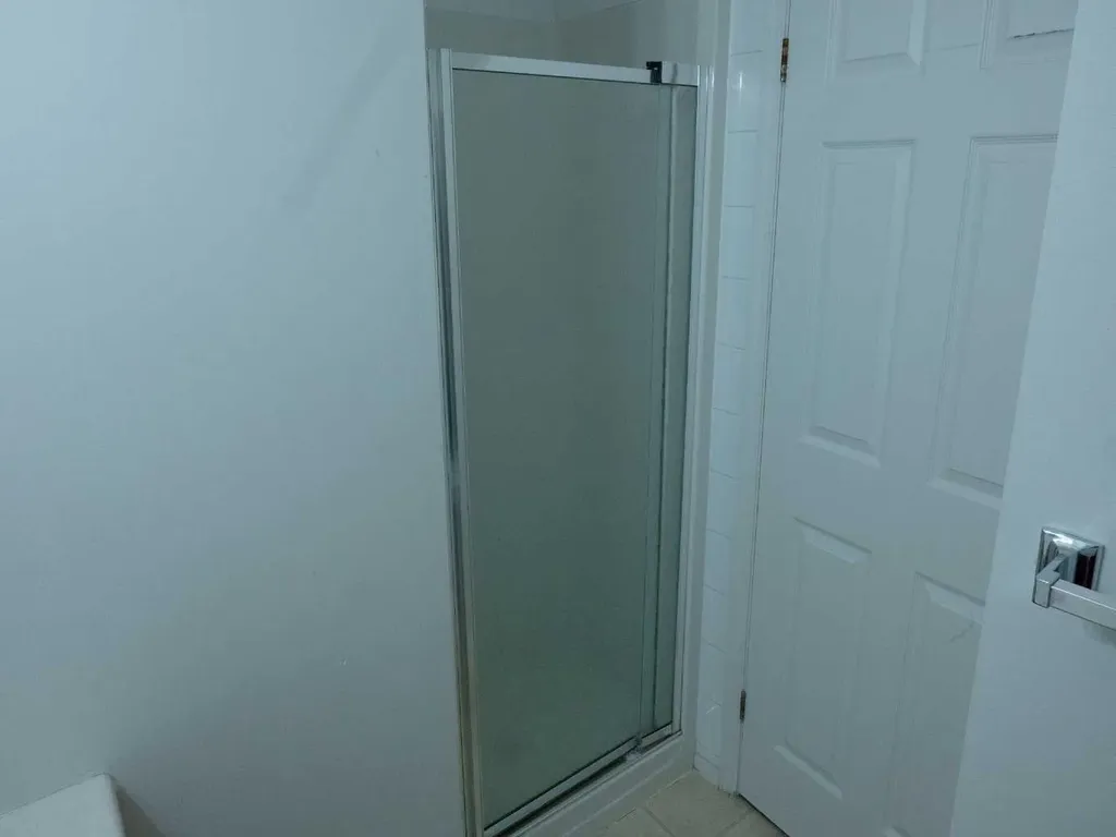 68 Valleyview Drive SW Medicine Hat AB T1A8N6