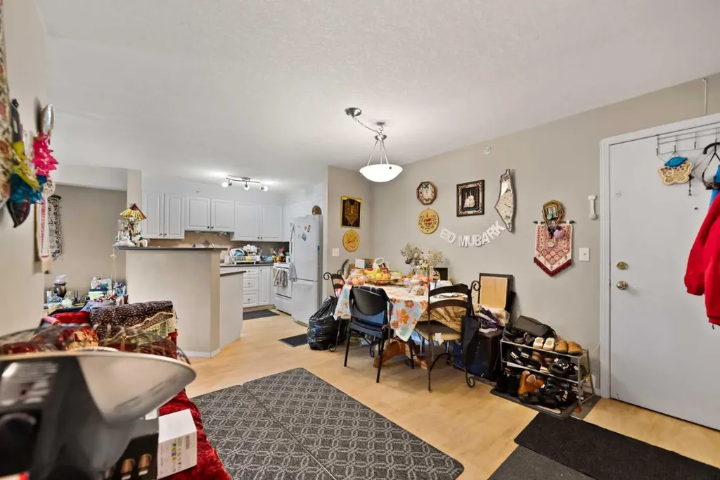 3000 Citadel Meadow Point NW Calgary AB T3G 5N5