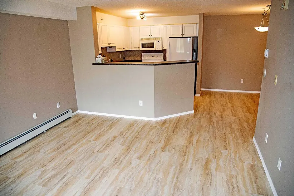 3000 Citadel Meadow Point NW Calgary AB T3G 5N5