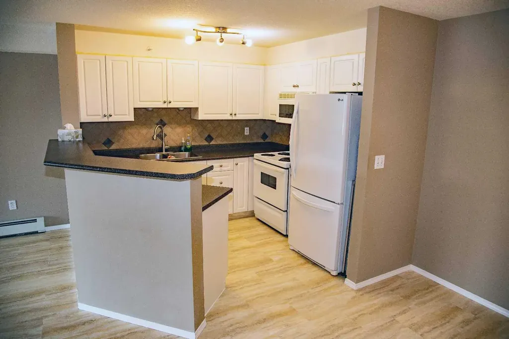 3000 Citadel Meadow Point NW Calgary AB T3G 5N5