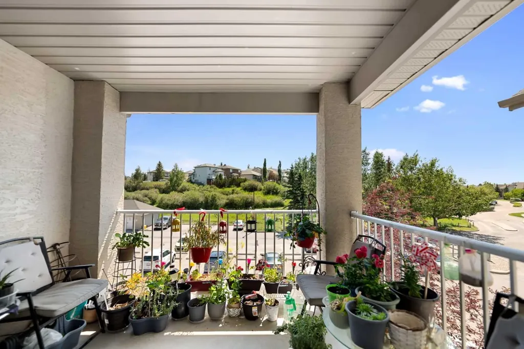 3000 Citadel Meadow Point NW Calgary AB T3G 5N5