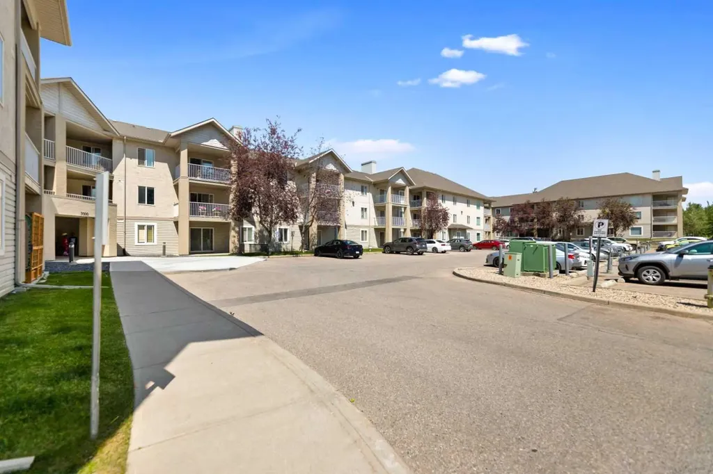 3000 Citadel Meadow Point NW Calgary AB T3G 5N5