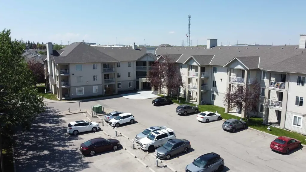 3000 Citadel Meadow Point NW Calgary AB T3G 5N5