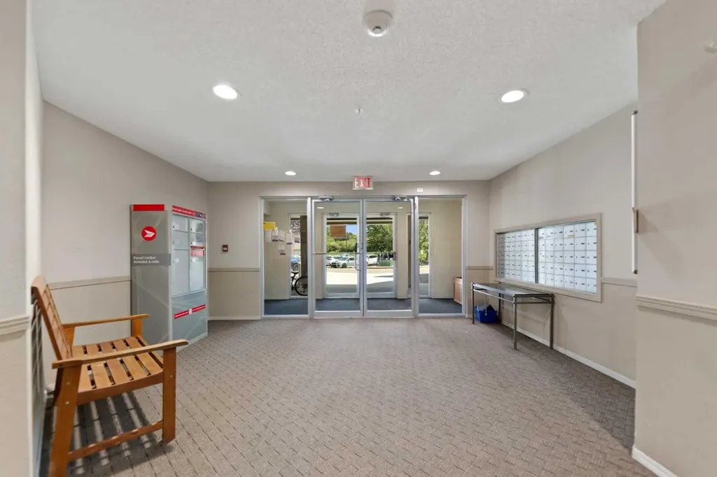 3000 Citadel Meadow Point NW Calgary AB T3G 5N5