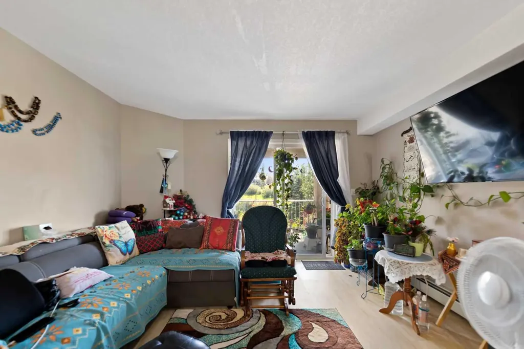 3000 Citadel Meadow Point NW Calgary AB T3G 5N5