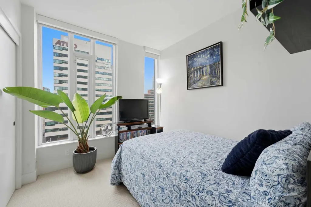 901 10 Avenue SW Calgary AB T2R 0B5