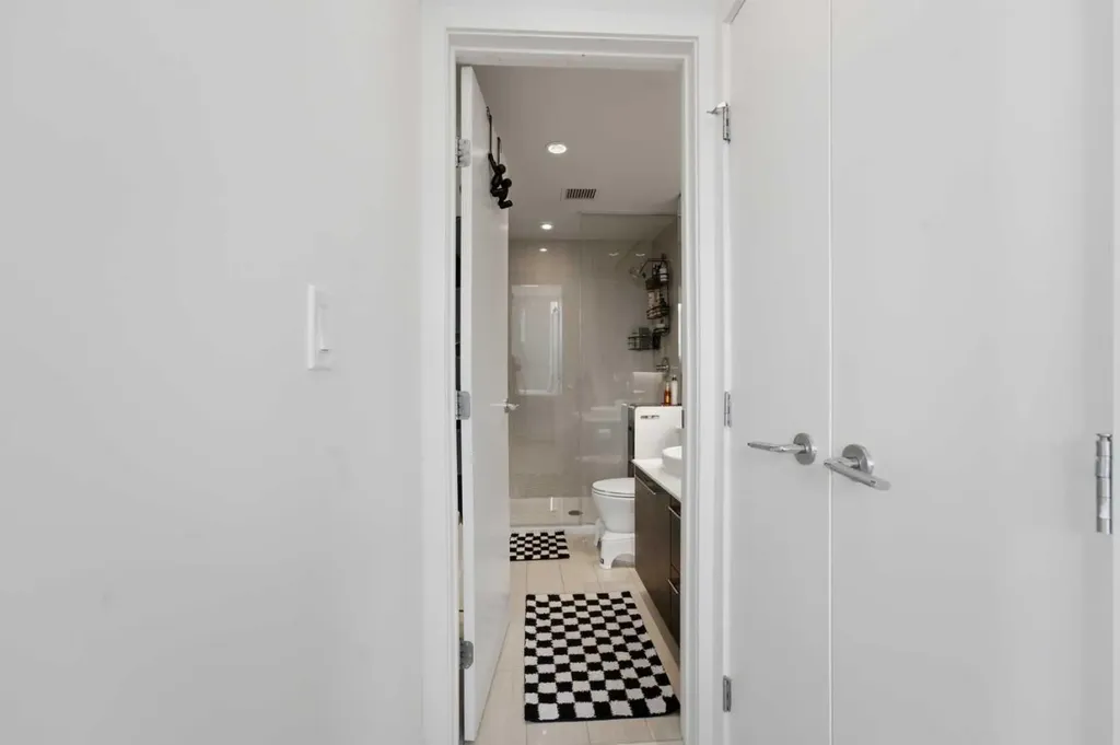 901 10 Avenue SW Calgary AB T2R 0B5