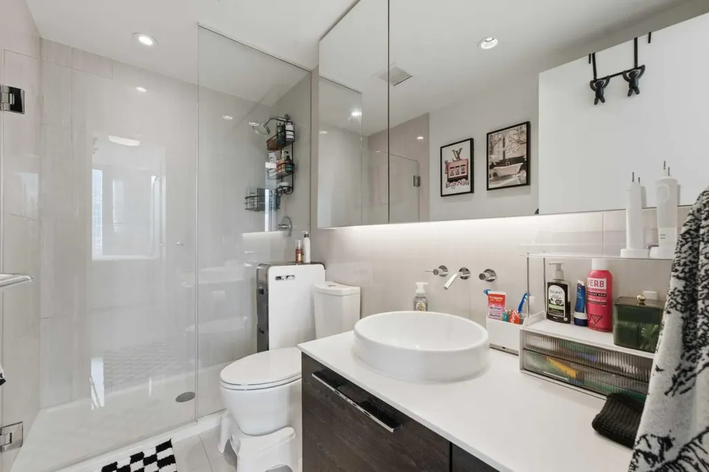 901 10 Avenue SW Calgary AB T2R 0B5