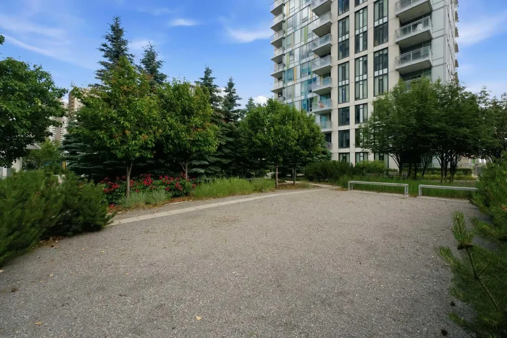 901 10 Avenue SW Calgary AB T2R 0B5