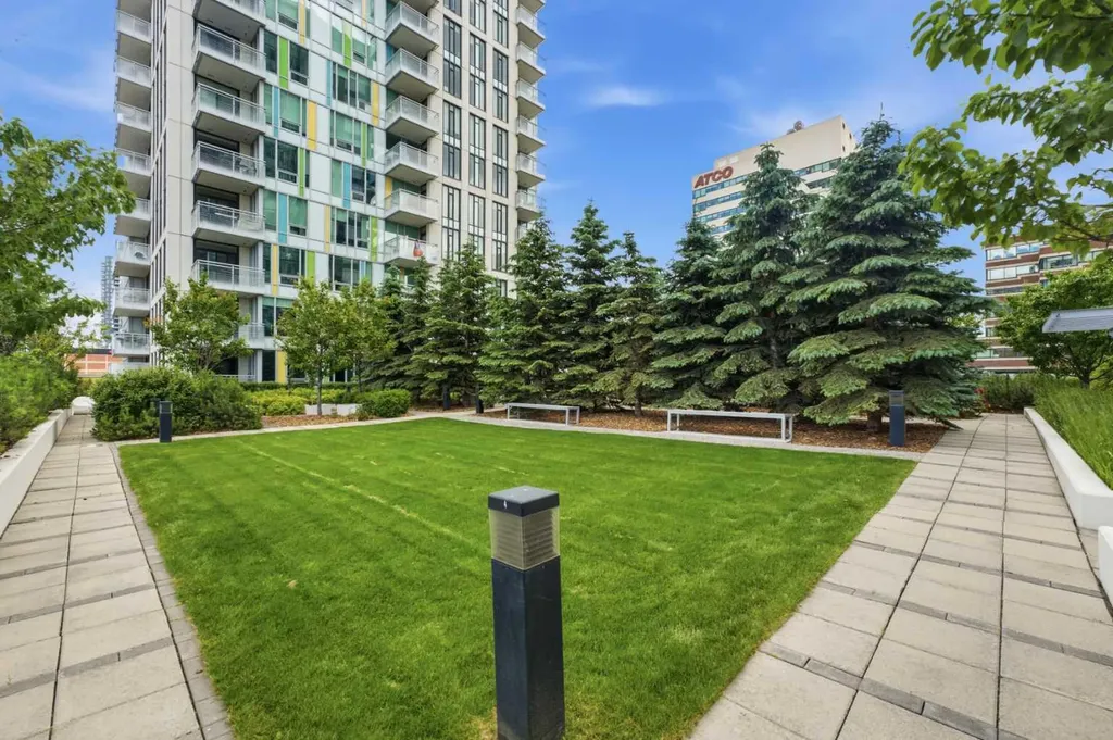 901 10 Avenue SW Calgary AB T2R 0B5
