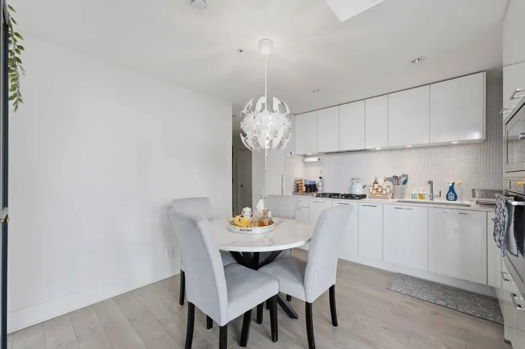 901 10 Avenue SW Calgary AB T2R 0B5