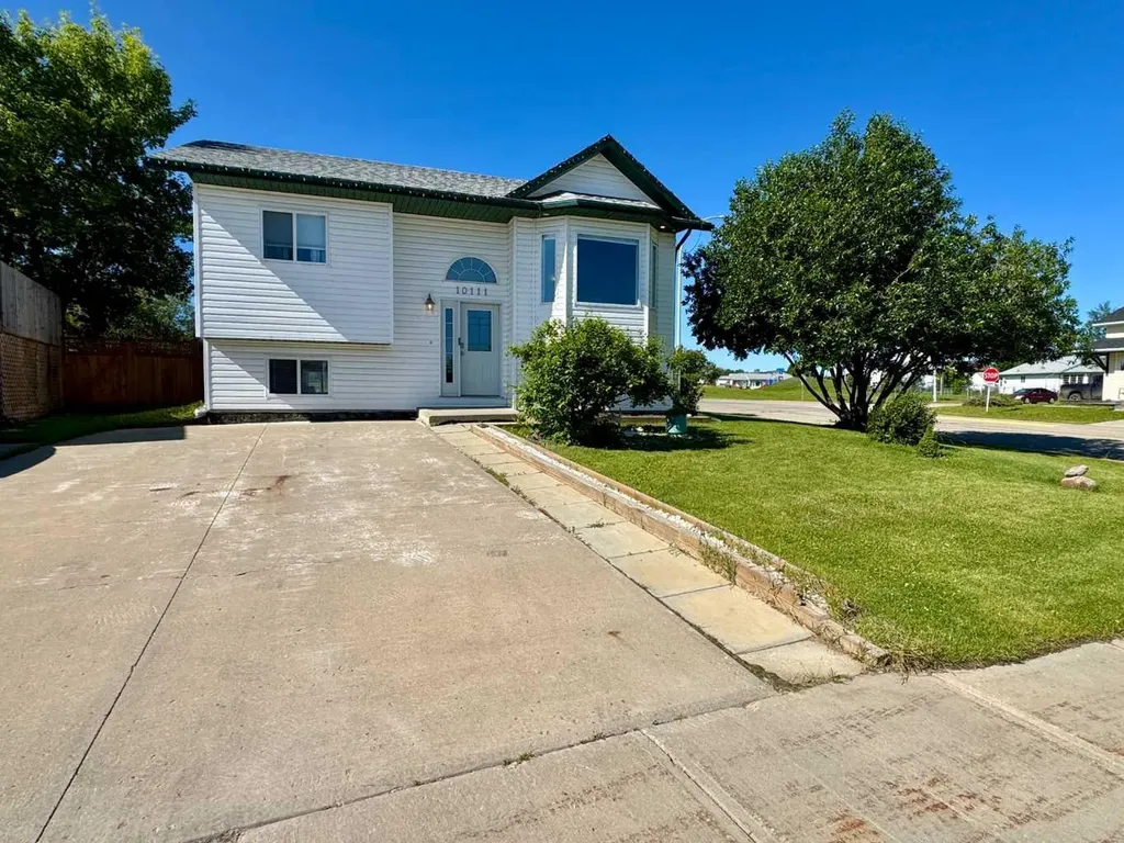 10111 98a Street Sexsmith AB T0H 3C0