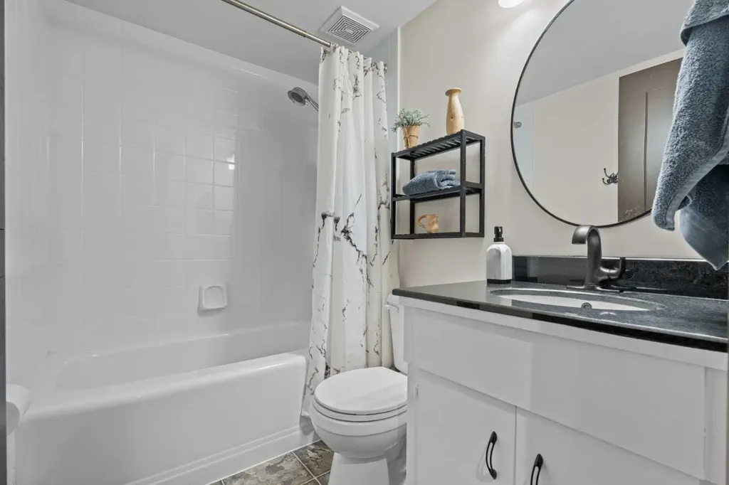 15 Lock Crescent Okotoks AB T1S 1E7