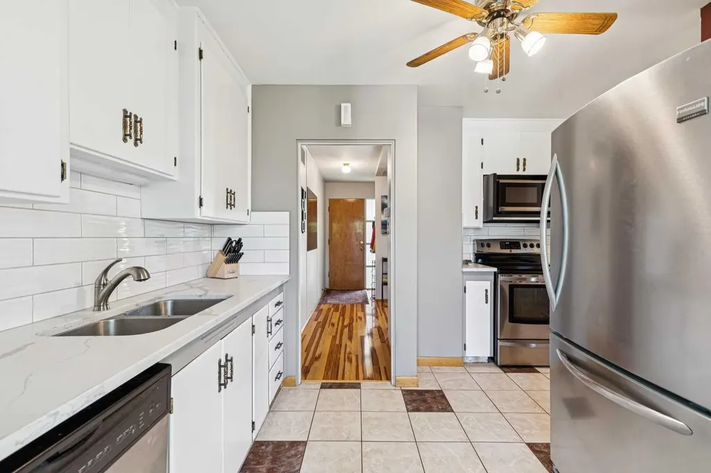 1219 Renfrew Drive NE Calgary AB T2E 5J3