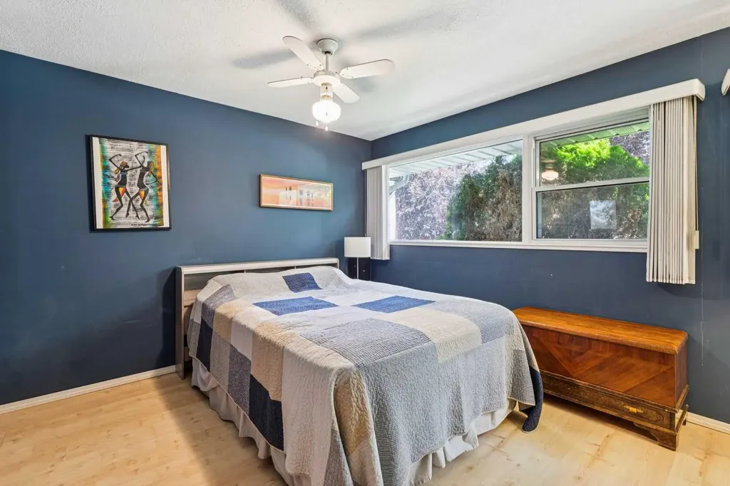 1219 Renfrew Drive NE Calgary AB T2E 5J3