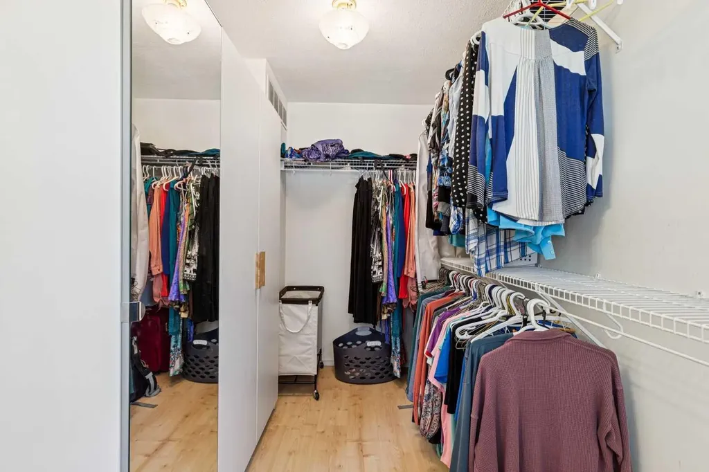 1219 Renfrew Drive NE Calgary AB T2E 5J3