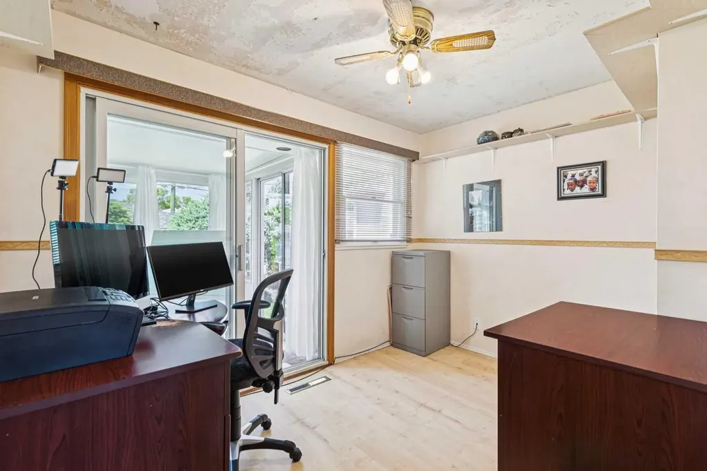 1219 Renfrew Drive NE Calgary AB T2E 5J3