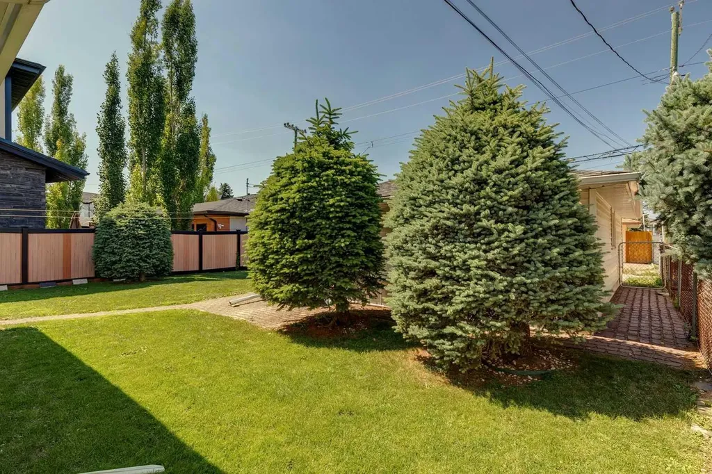 1219 Renfrew Drive NE Calgary AB T2E 5J3