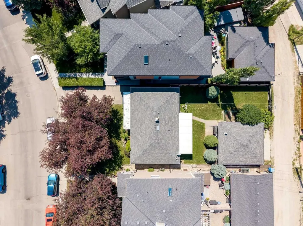 1219 Renfrew Drive NE Calgary AB T2E 5J3