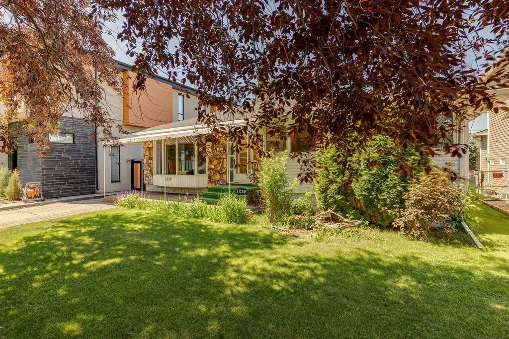 1219 Renfrew Drive NE Calgary AB T2E 5J3