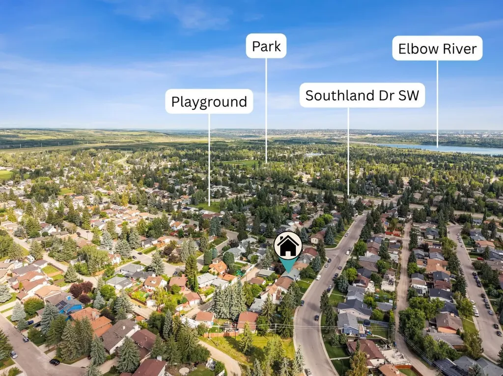 10619 Oakmoor Way SW Calgary AB T2W 1S7
