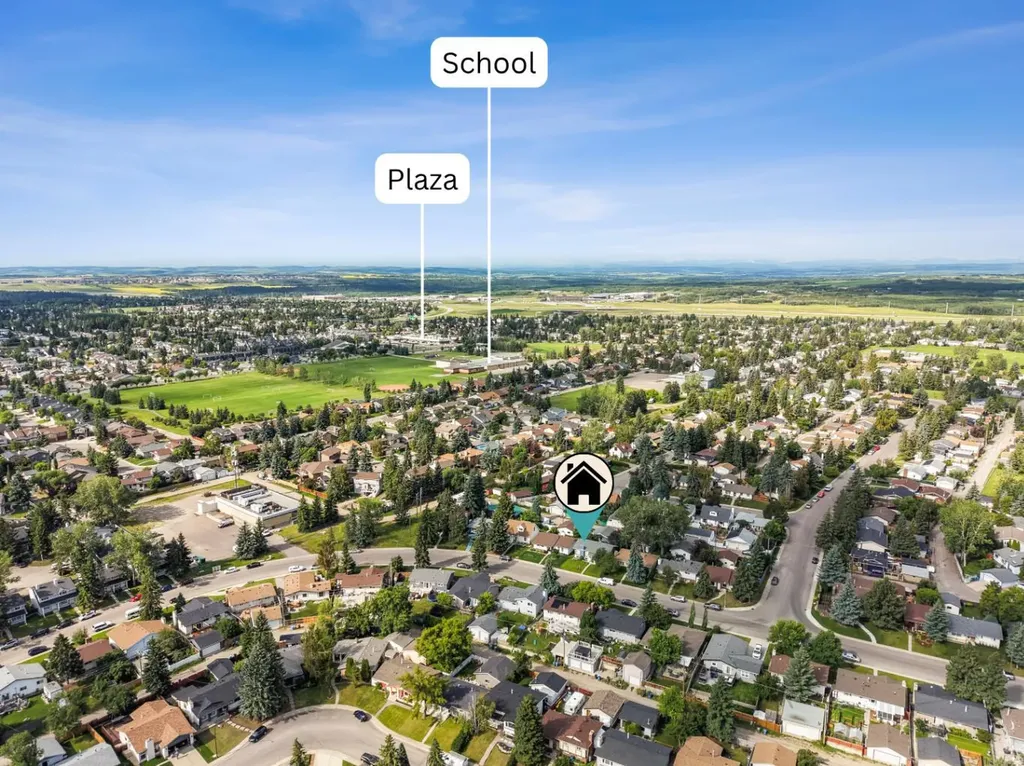 10619 Oakmoor Way SW Calgary AB T2W 1S7