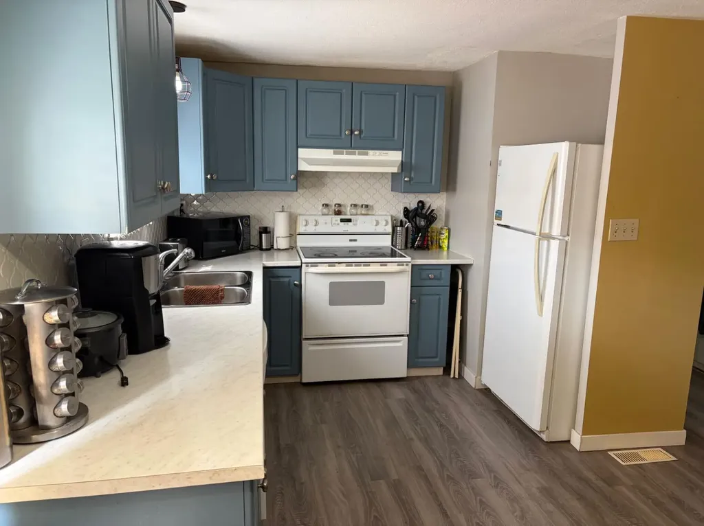 224 Polar Avenue NE High River AB T1V 1J5