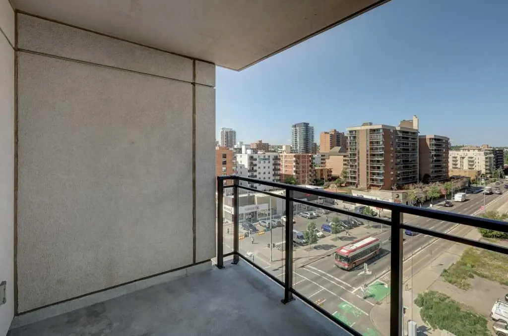 1110 11 Street SW Calgary AB T2R 1P1