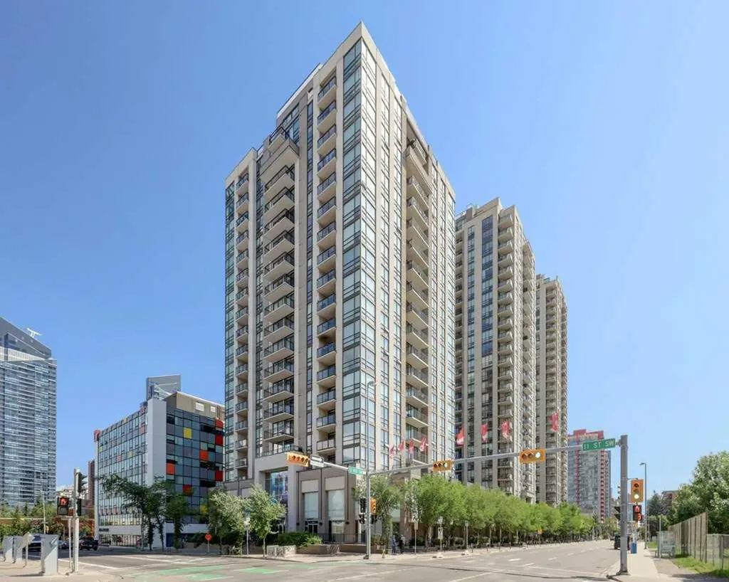 1110 11 Street SW Calgary AB T2R 1P1