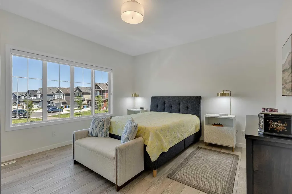 168 Magnolia Manor SE Calgary AB T3M 3J1