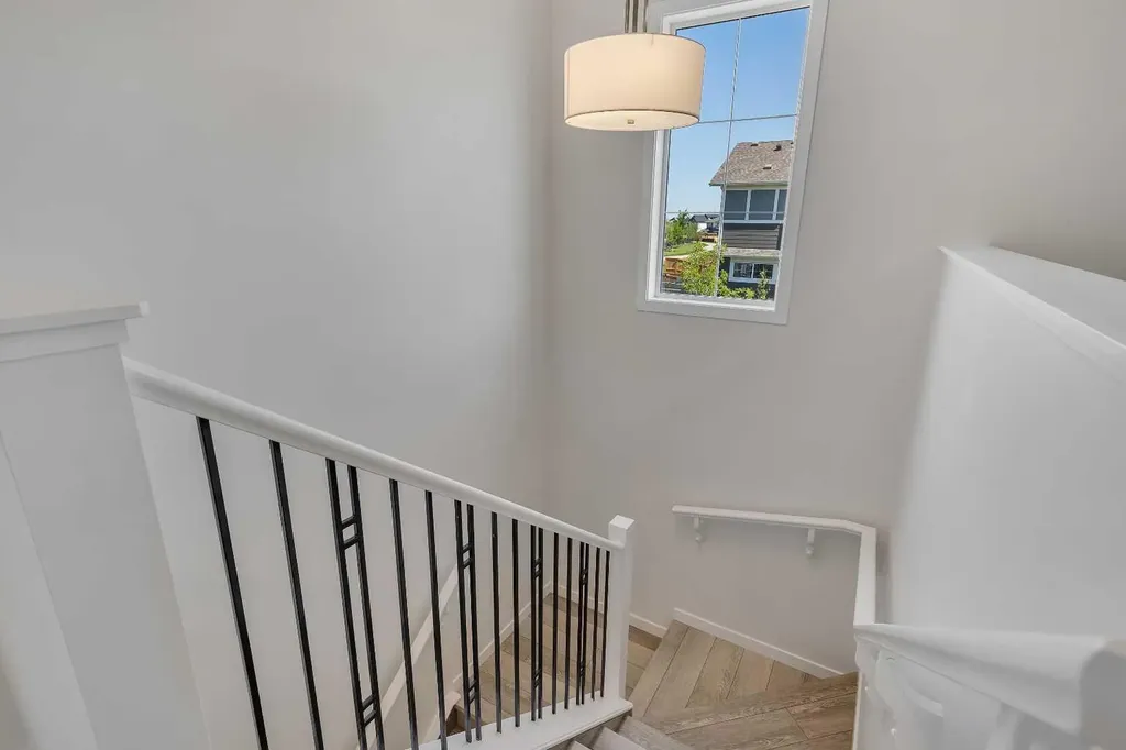 168 Magnolia Manor SE Calgary AB T3M 3J1