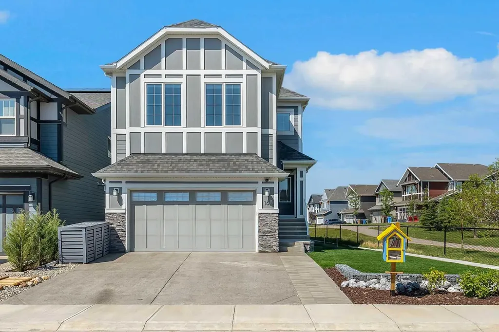 168 Magnolia Manor SE Calgary AB T3M 3J1