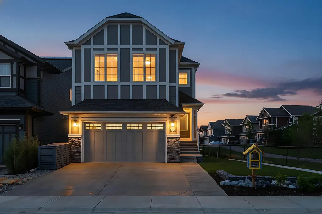 168 Magnolia Manor SE Calgary AB T3M 3J1