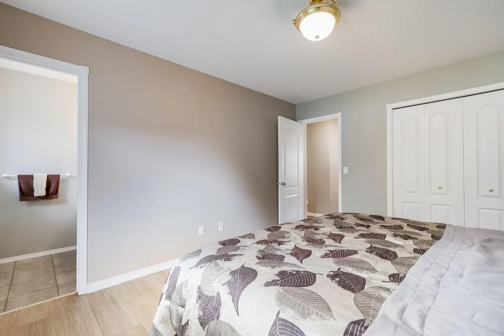 1521 Mary Place Didsbury AB T0M 0W0