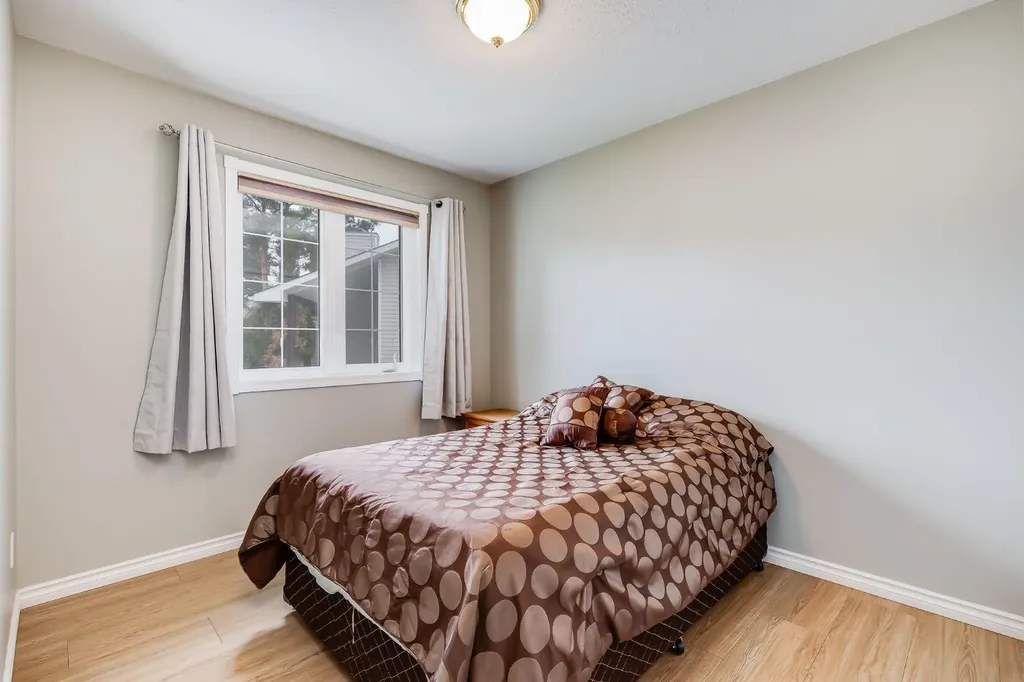1521 Mary Place Didsbury AB T0M 0W0