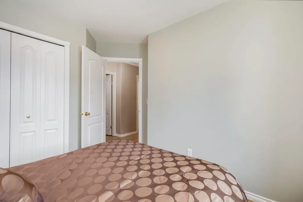 1521 Mary Place Didsbury AB T0M 0W0