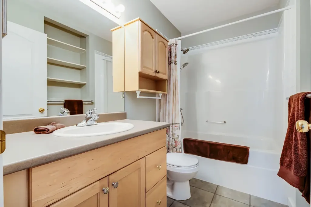 1521 Mary Place Didsbury AB T0M 0W0