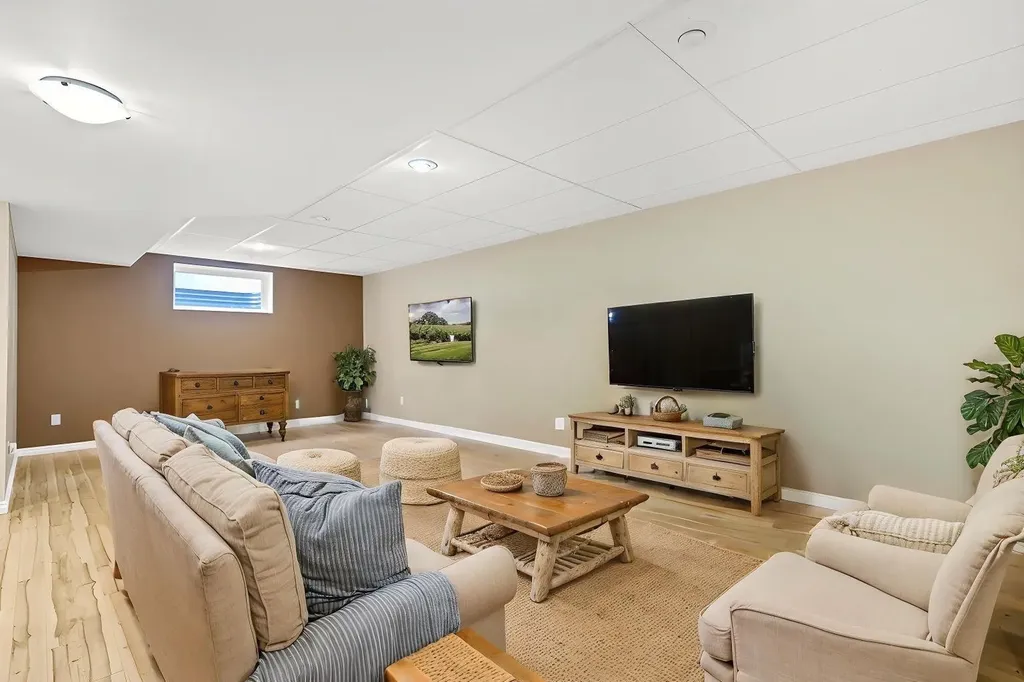 1521 Mary Place Didsbury AB T0M 0W0
