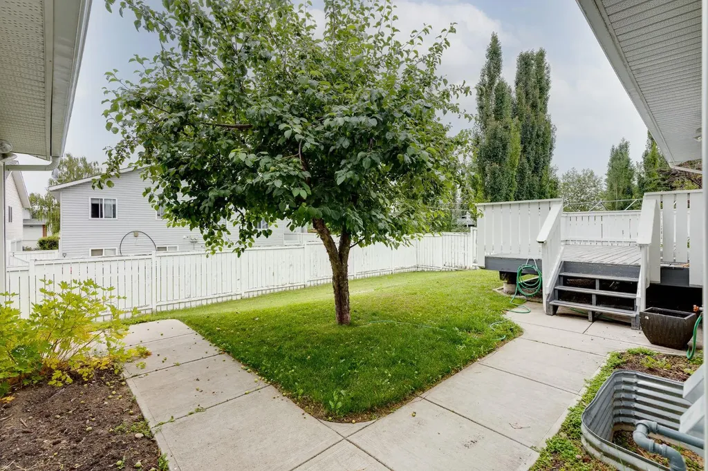 1521 Mary Place Didsbury AB T0M 0W0