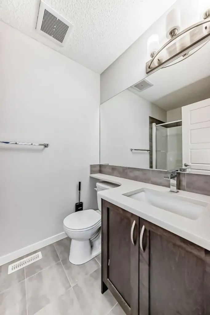 45 Nolanlake Cove NW Calgary AB T3R 0Z7